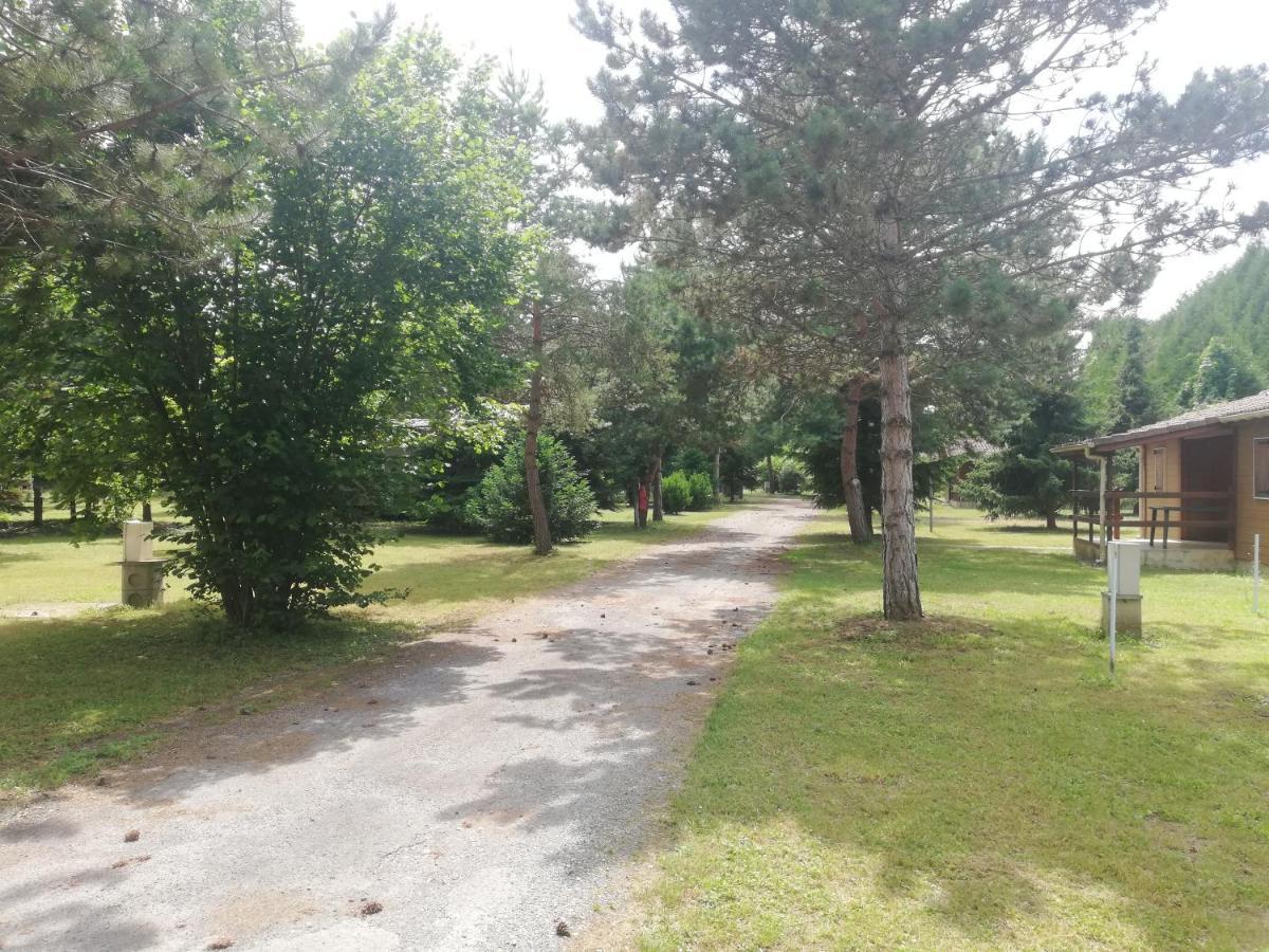 Au Soleil De Picardie Presles-et-Boves Exteriör bild